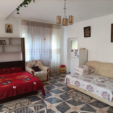 Vila Mihai Navodari Luaran gambar